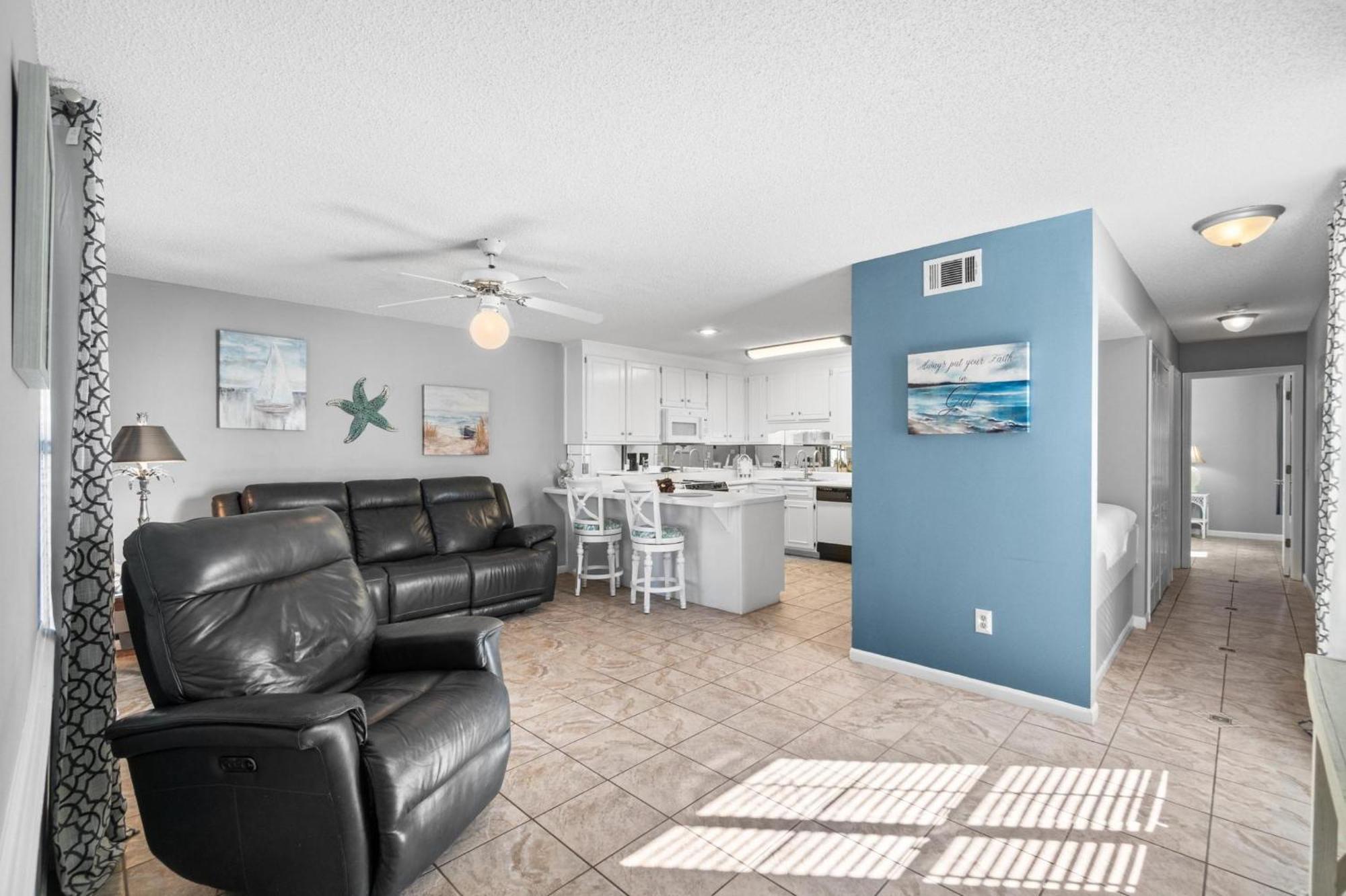 Horizon South By Panhandle Getaways Panama City Beach Room photo