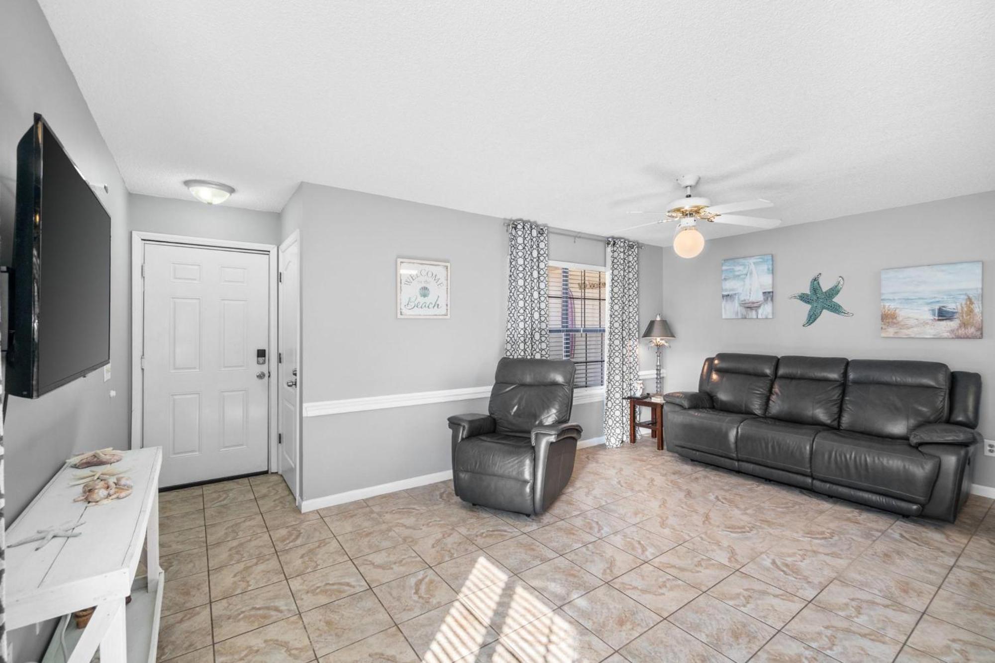 Horizon South By Panhandle Getaways Panama City Beach Room photo